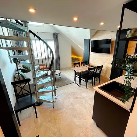 Miramar A Pie De Pista