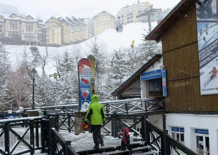 アパート Miramar A Pie De Pista シエラネバダ